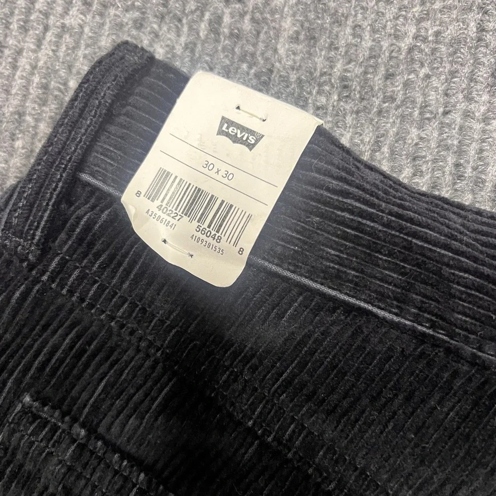 Levi's Corduroy‎ Mom Jeans Women's Size 30x30 Black Pants Tapered High Rise New